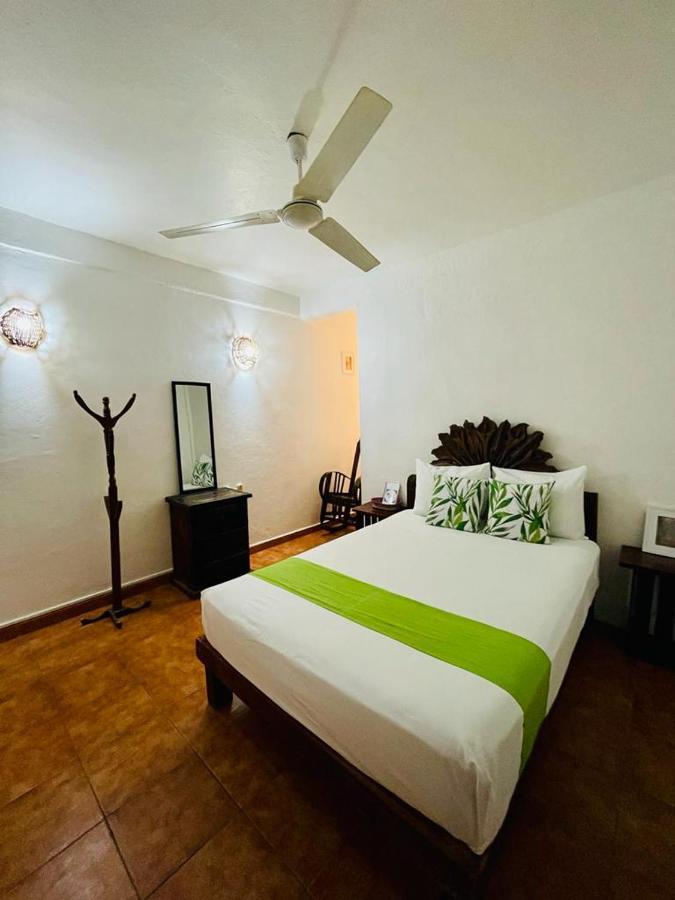 Hotel Casa De La Palma Bed & Breakfast Zihuatanejo Exterior foto